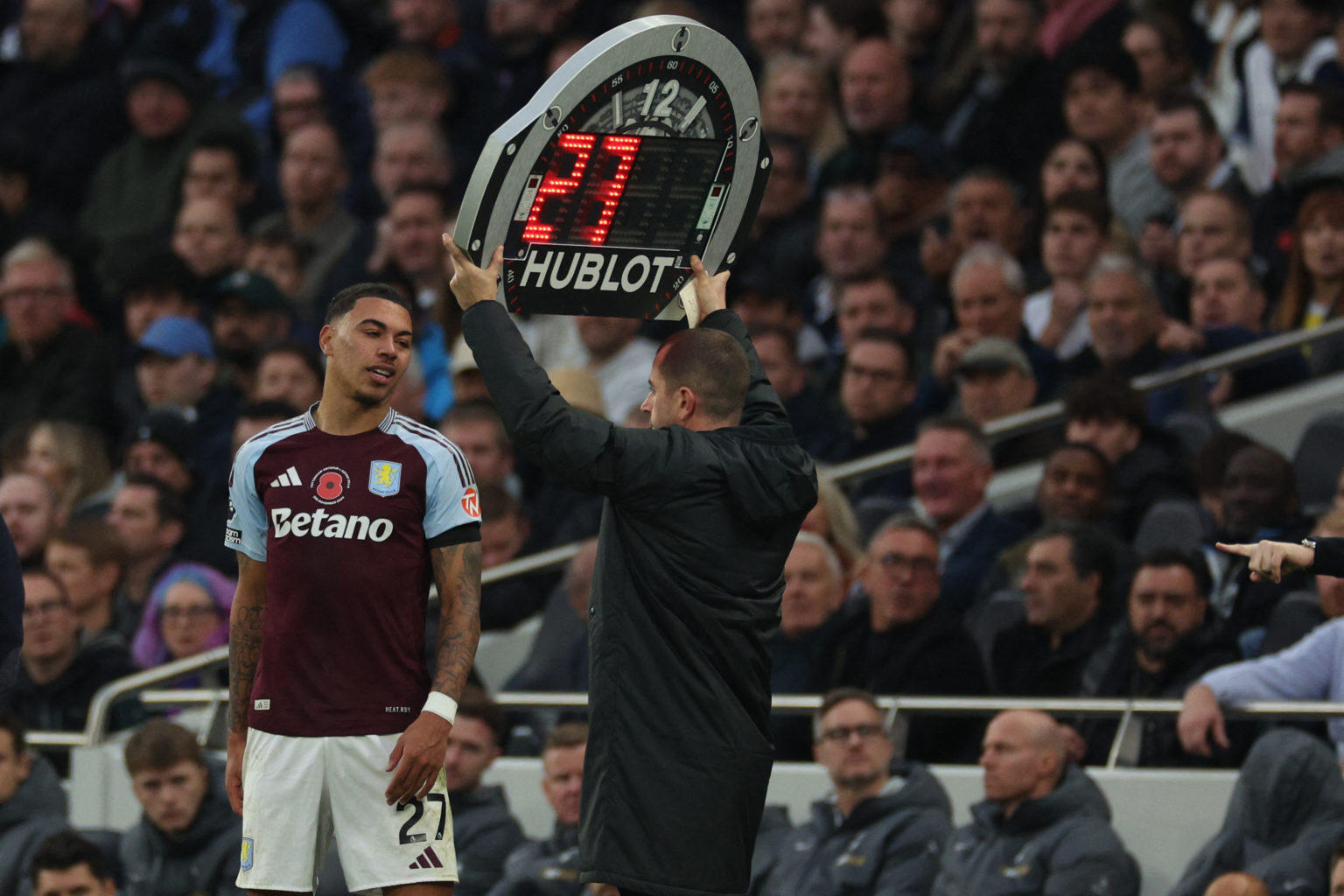 ASTON VILLA STAR UNHAPPY AFTER BEING SUBBED OFF LIKE HEUNG-MIN SON AND MADE A STATEMENT THAT HAS FANS RAGING