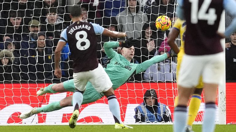 EX-FIFA  REFEREE WAS SHOCKED BY THE CONTROVERSY SURROUNDING ASTON VILLA’S MATCH AGAINST CRYSTAL PALACE