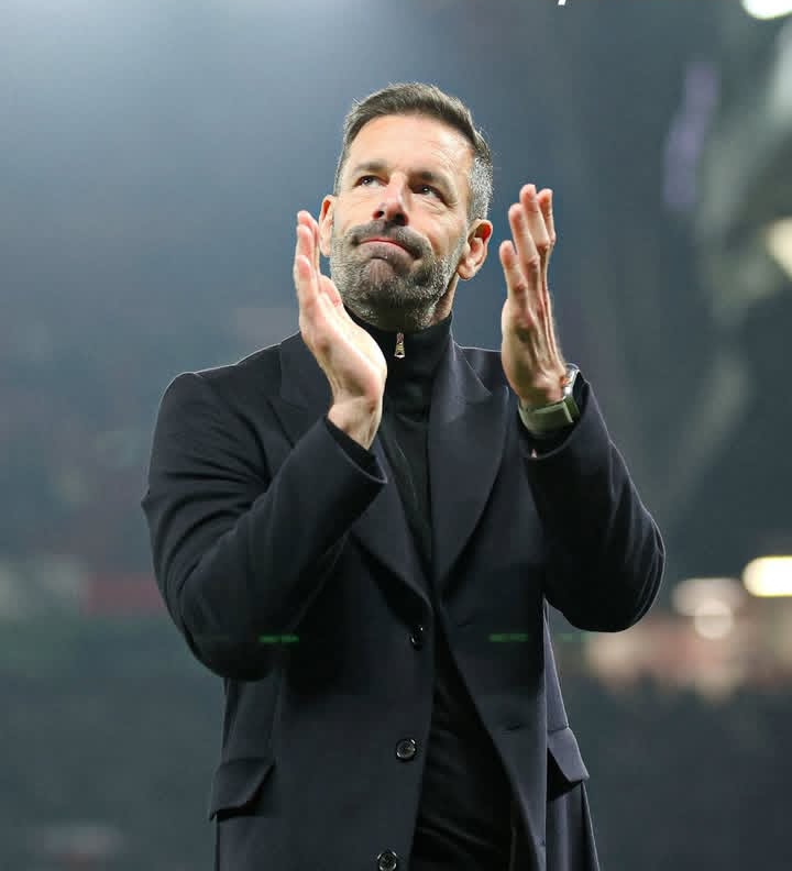 FANS ARE STUNNED BY RUUD VAN NISTELROOY’S CANCELLATION OF THE JANUARY TRANSFER INVOLVING FIVE LEICESTER CITY PLAYERS WHO HAVE BEEN IDENTIFIED AS SUCCESSFUL.