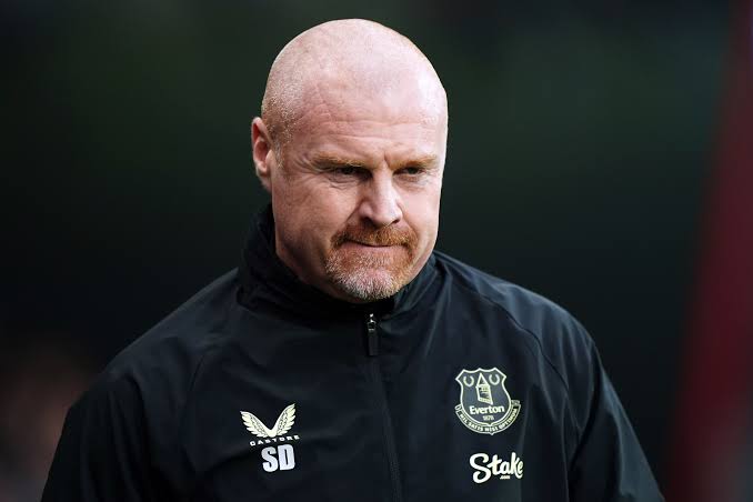 SEAN DYCHE LEFT BITTER NINE-WORD NOTE TO EVERTON PLAYERS IN THEIR DRESSING ROOM AFTER THEY GOT HIM SACKED