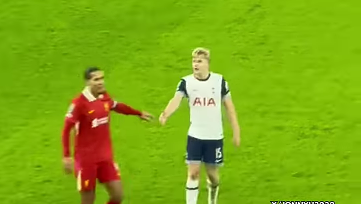 UNSEEN FOOTAGE AS EMERGE AS VIRGIL VAN DIJK REFUSE TO SHAKE LUCAS BERGVALL’S HAND