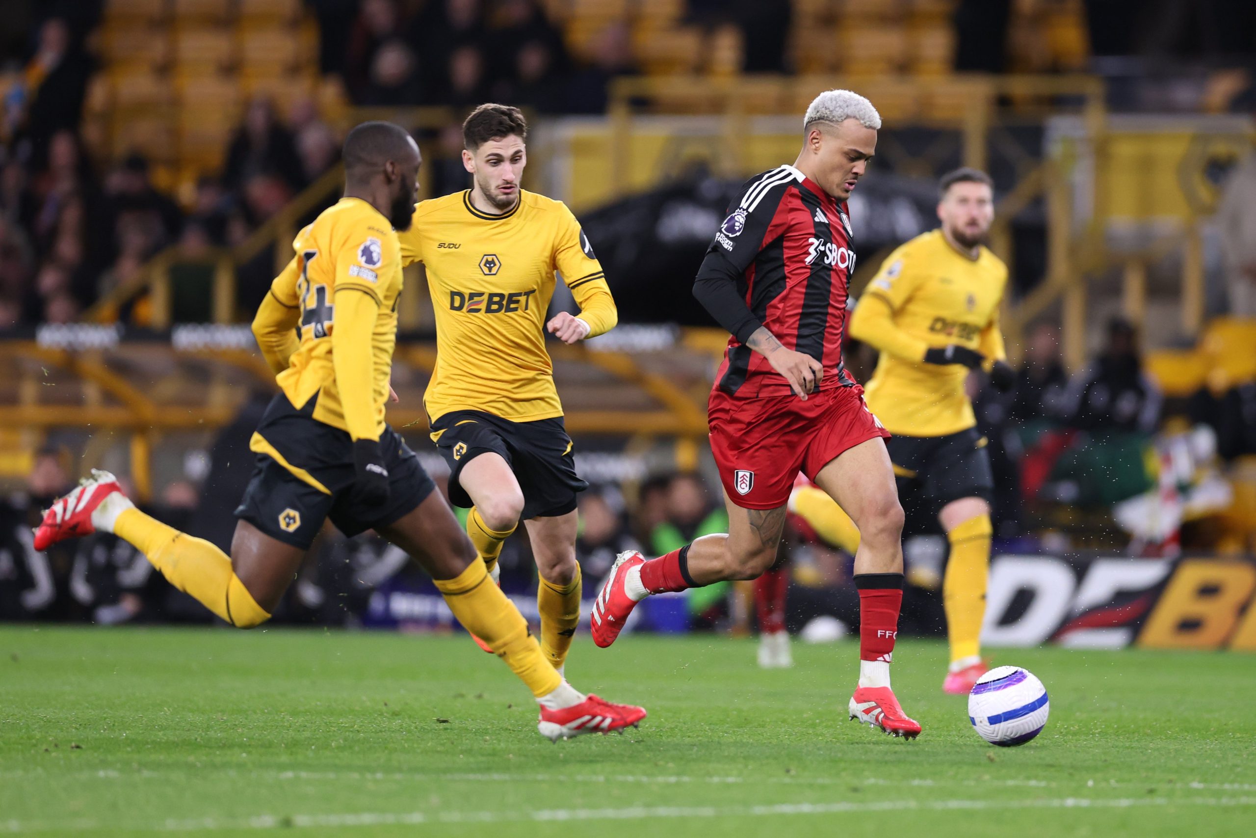 WOLVES FANS DEMAND PLAYER IS ‘DROPPED  IMMEDIATELY’ FOLLOWING LOSS TO FULHAM, THEY’RE DESTROYING HIM ONLINE