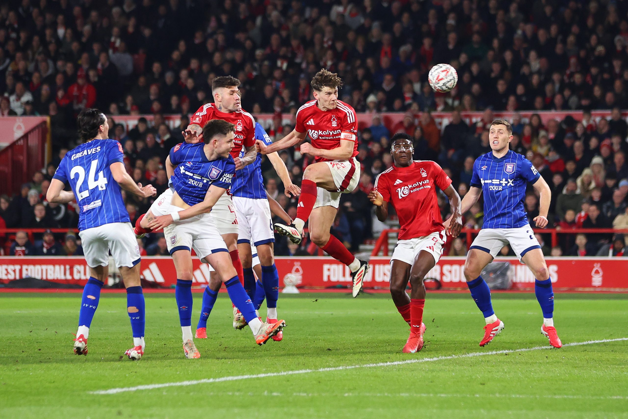 NOTTINGHAM FOREST FANS ALL AGREE THAT SOMETHING SHOULD BE DONE ABOUT PLAYER WHO STRUGGLED AGAINST IPSWICH, THEY’RE DESTROYING HIM ONLINE